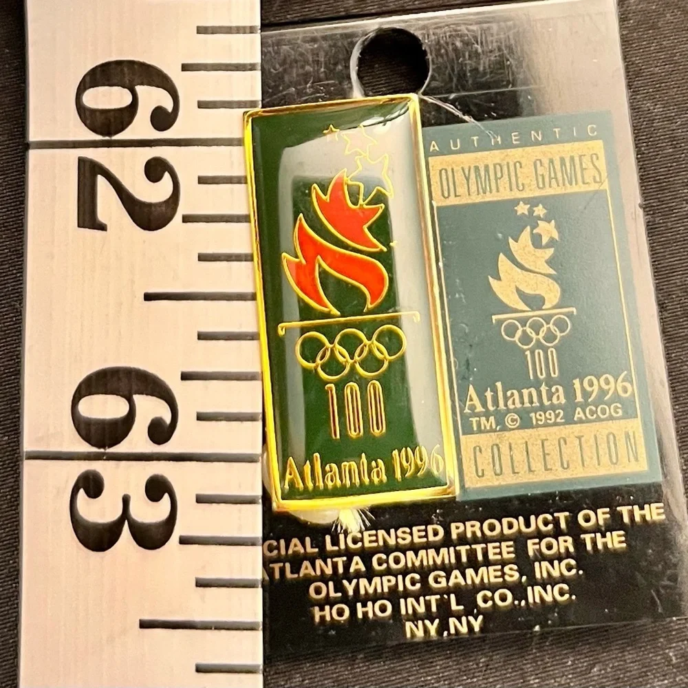 Vintage 1996 Atlanta Olympic Games Pin Official Licensed Gold Green Logo New
